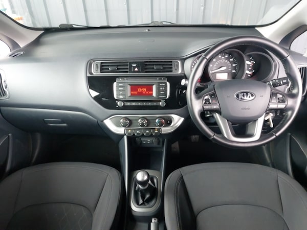 Used Kia Rio 2015 for sale - 76258359: Photo 2