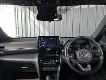 Used Toyota Yaris Cross 2023 for sale - 78169485: Photo