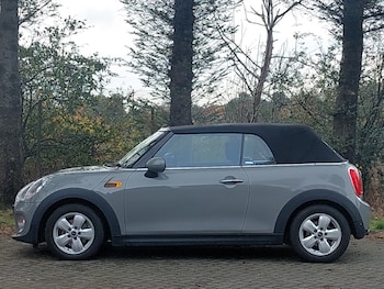 Used MINI Convertible 2017 for sale - 76471561: Photo
