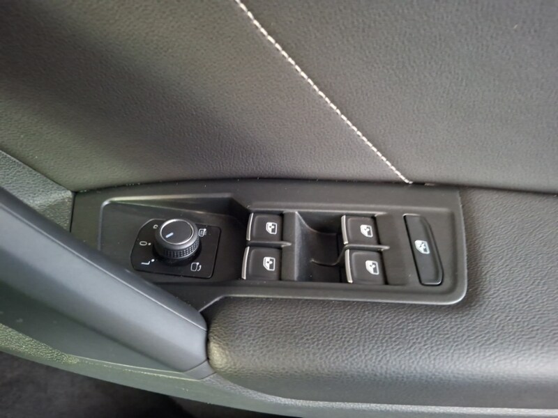 Used Volkswagen Tiguan 2023 for sale - 77273108: Photo 11