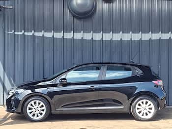 Used Renault Clio 2024 for sale - 79480892: Photo