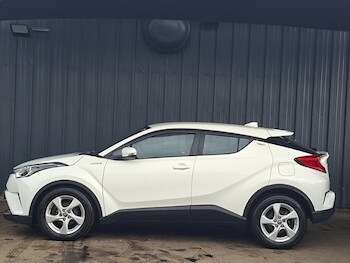 Used Toyota C-HR 2018 for sale - 78455579: Photo