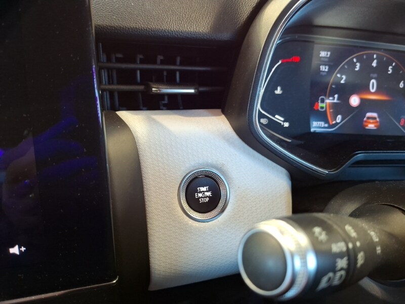 Used Renault Clio 2020 for sale - 77790558: Photo 18