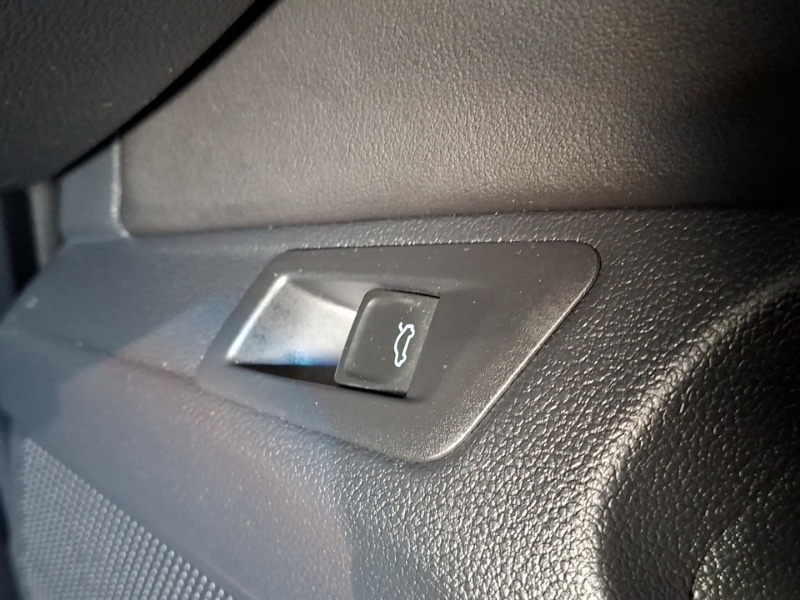 Used Volkswagen T-Roc 2021 for sale - 78169515: Photo 18