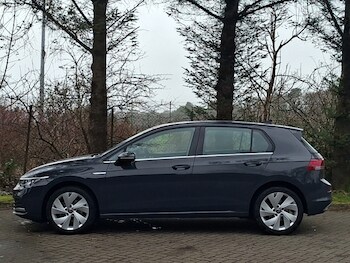 Used Volkswagen Golf 2023 for sale - 77610793: Photo