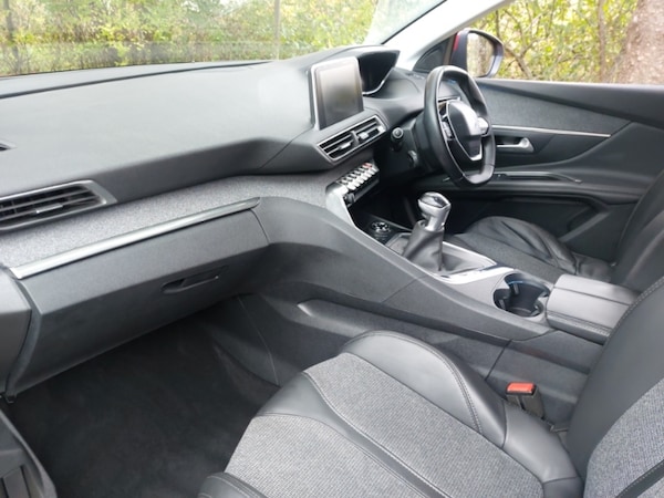 Used Peugeot 3008 2017 for sale - 76289220: Photo 5