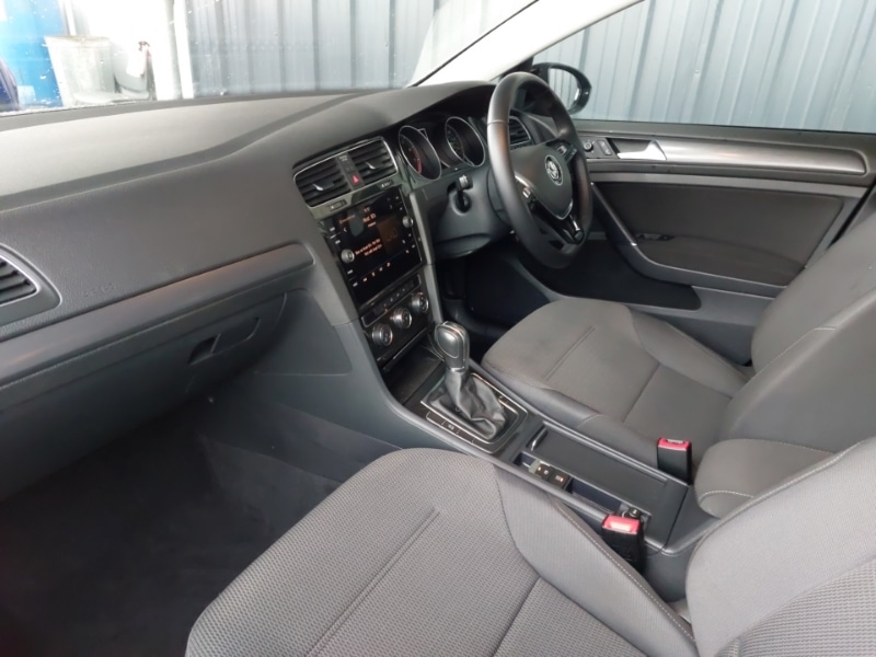 Used Volkswagen Golf 2019 for sale - 77114473: Photo 5