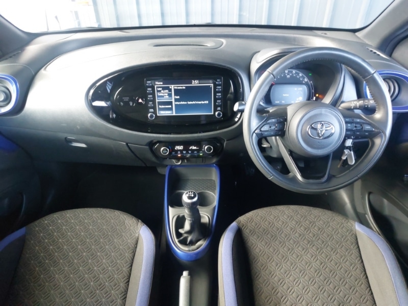 Used Toyota Aygo X 2022 for sale - 76392895: Photo 2