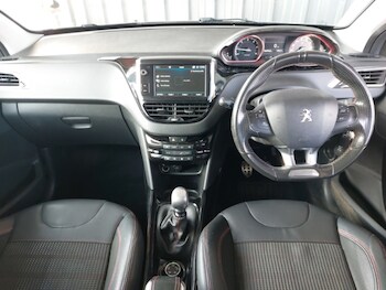 Used Peugeot 2008 2017 for sale - 75562545: Photo