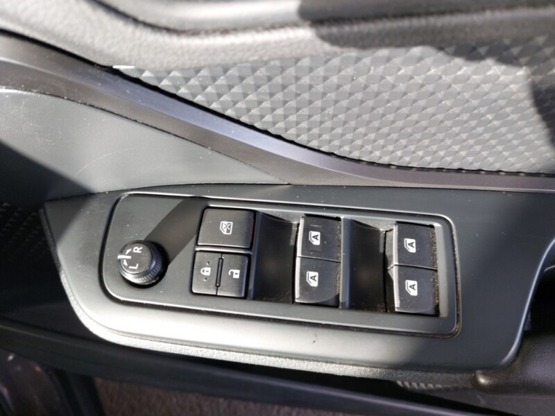 Used Toyota C-HR 2018 for sale - 77209022: Photo 11