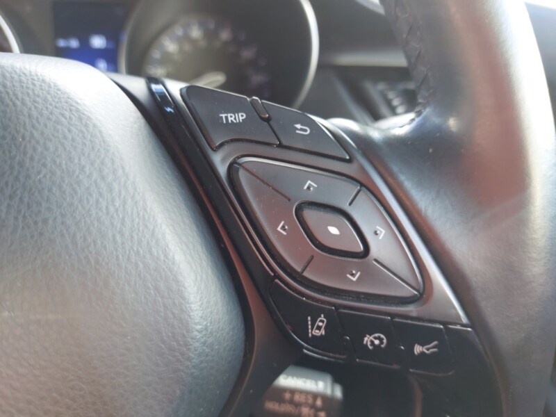 Used Toyota C-HR 2018 for sale - 77209022: Photo 18