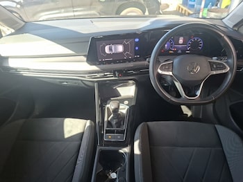 Used Volkswagen Golf 2024 for sale - 78976822: Photo