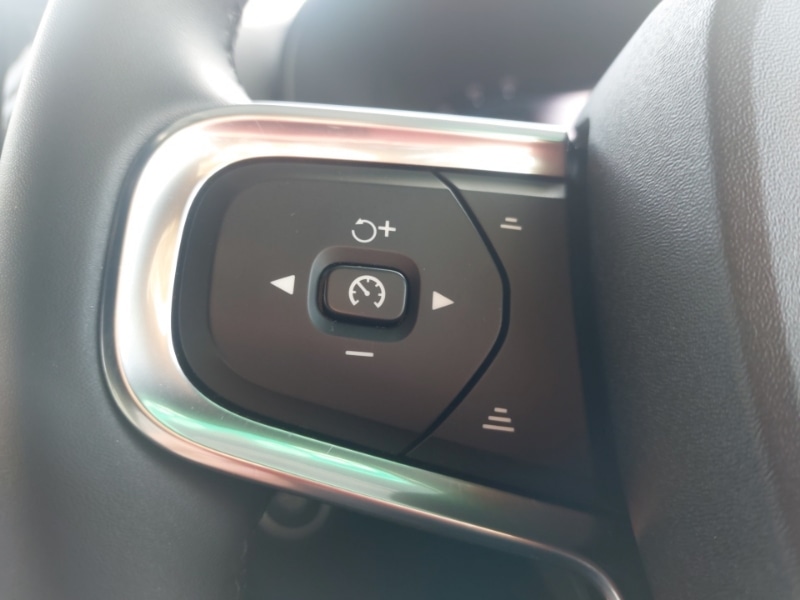 Used Volvo XC40 2024 for sale - 77223522: Photo 12