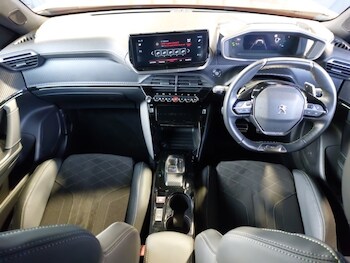 Used Peugeot 2008 2022 for sale - 77047362: Photo