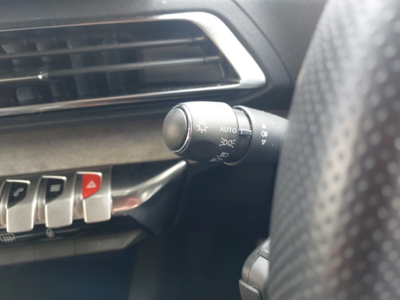 Used Peugeot 3008 2023 for sale - 76636536: Photo 16