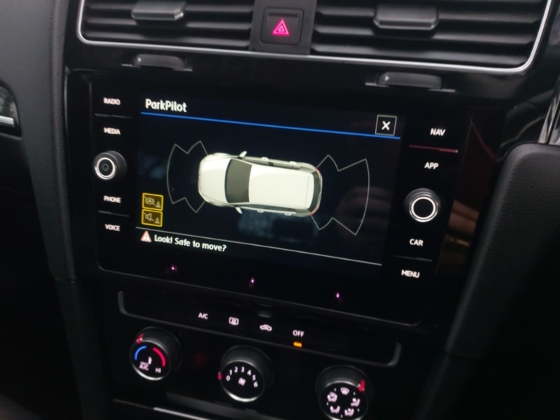 Used Volkswagen Golf 2018 for sale - 77389332: Photo 18