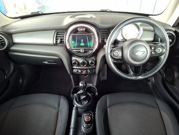 Used MINI Hatch 2018 for sale - 77922028: Photo