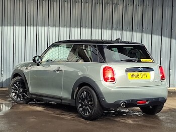 Used MINI Hatch 2018 for sale - 77922028: Photo