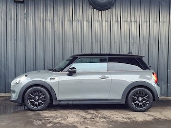 Used MINI Hatch 2018 for sale - 77922028: Photo