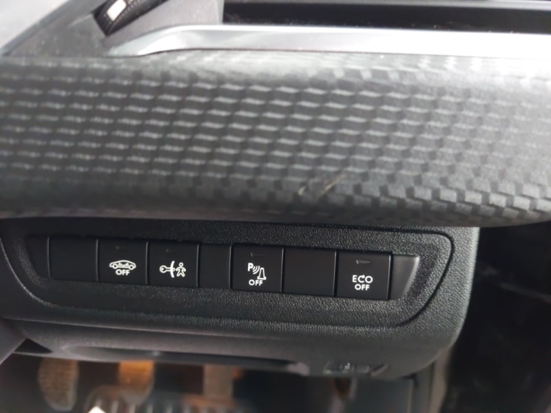 Used Peugeot 2008 2019 for sale - 76795107: Photo 13