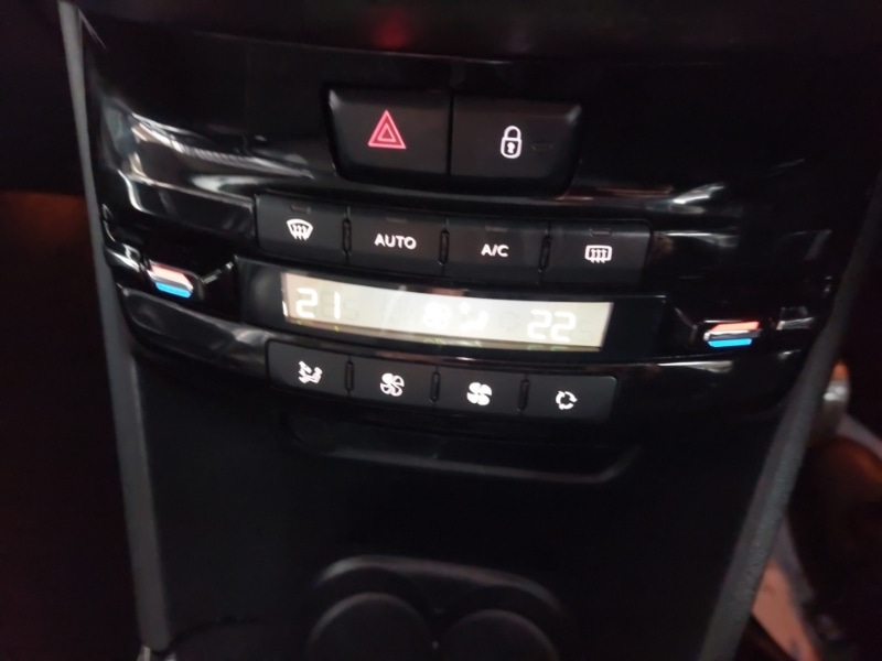 Used Peugeot 2008 2019 for sale - 76795107: Photo 14