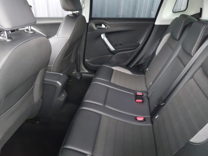 Used Peugeot 2008 2019 for sale - 76795107: Photo 4