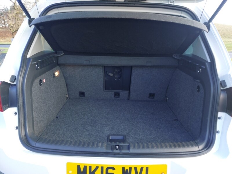 Used Volkswagen Tiguan 2016 for sale - 76860610: Photo 8