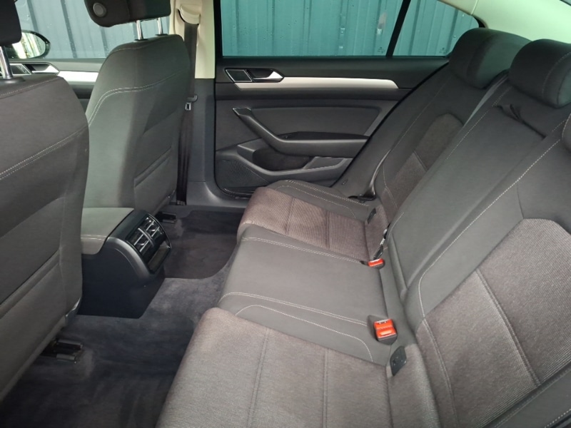 Used Volkswagen Passat 2017 for sale - 77278336: Photo 6