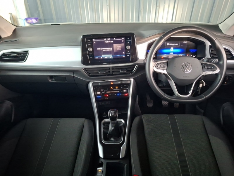 Used Volkswagen T-Roc 2022 for sale - 77761090: Photo 2