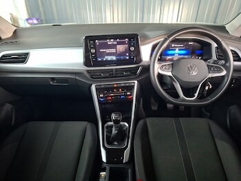 Used Volkswagen T-Roc 2022 for sale - 77761090: Photo