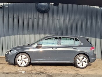 Used Volkswagen Golf 2023 for sale - 77690181: Photo