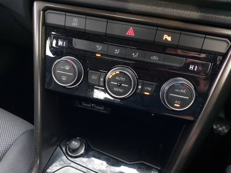 Used Volkswagen T-Roc 2019 for sale - 76897493: Photo 15