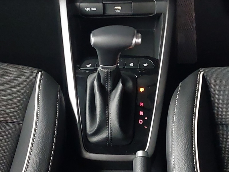 Used Kia Stonic 2023 for sale - 76475479: Photo 11