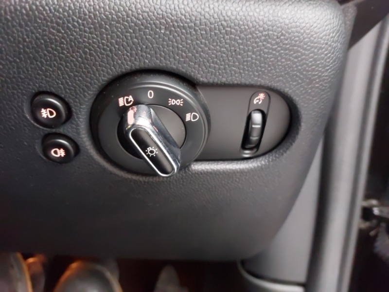 Used MINI Convertible 2016 for sale - 76619248: Photo 18