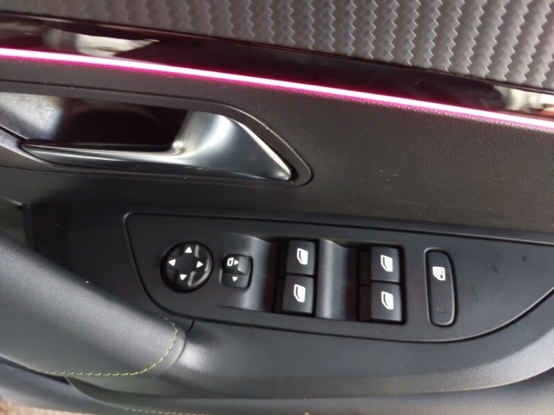 Used Peugeot 2008 2023 for sale - 77325067: Photo 12