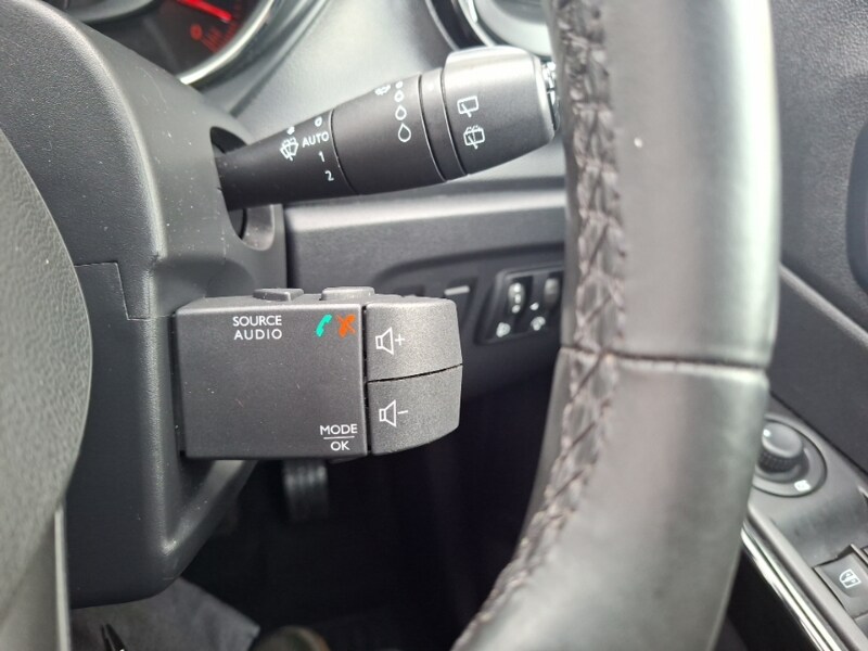 Used Renault Captur 2017 for sale - 77816403: Photo 15