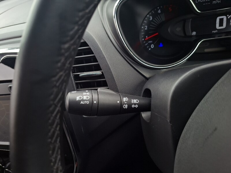 Used Renault Captur 2017 for sale - 77816403: Photo 16