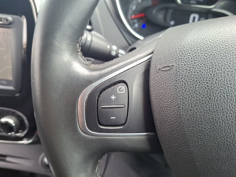 Used Renault Captur 2017 for sale - 77816403: Photo 19