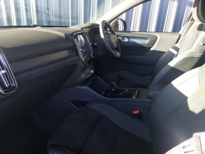 Used Volvo XC40 2024 for sale - 76387874: Photo 5