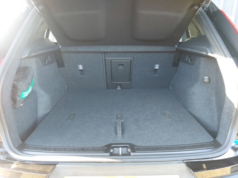 Used Volvo XC40 2024 for sale - 76387874: Photo 8