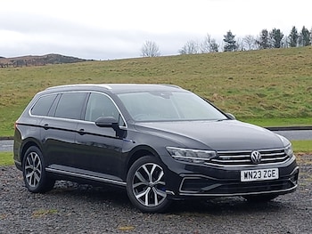 Used Volkswagen Passat 2023 for sale - 76726404: Photo