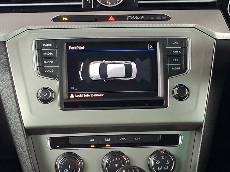 Used Volkswagen Passat 2017 for sale - 77630427: Photo 11