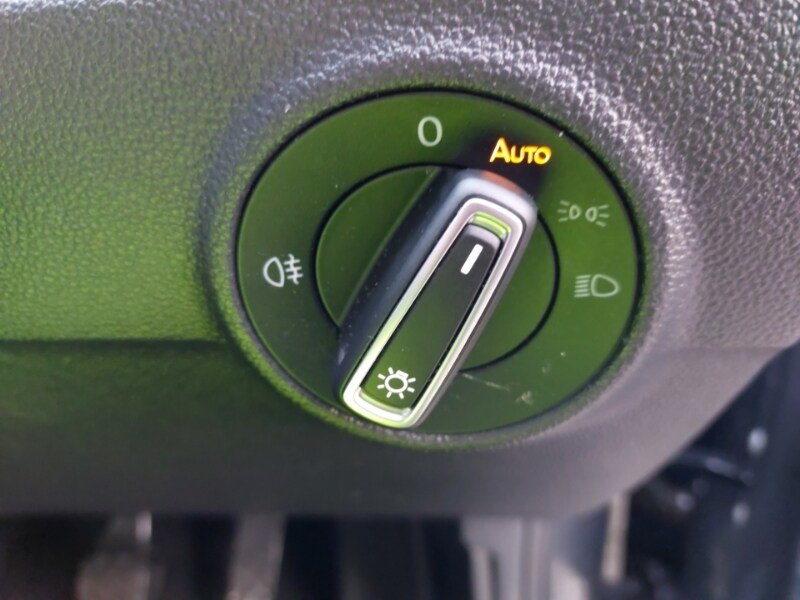 Used Volkswagen T-Roc 2019 for sale - 76651539: Photo 12