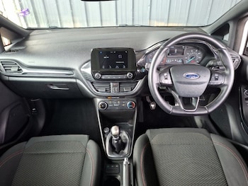 Used Ford Fiesta 2018 for sale - 78983332: Photo