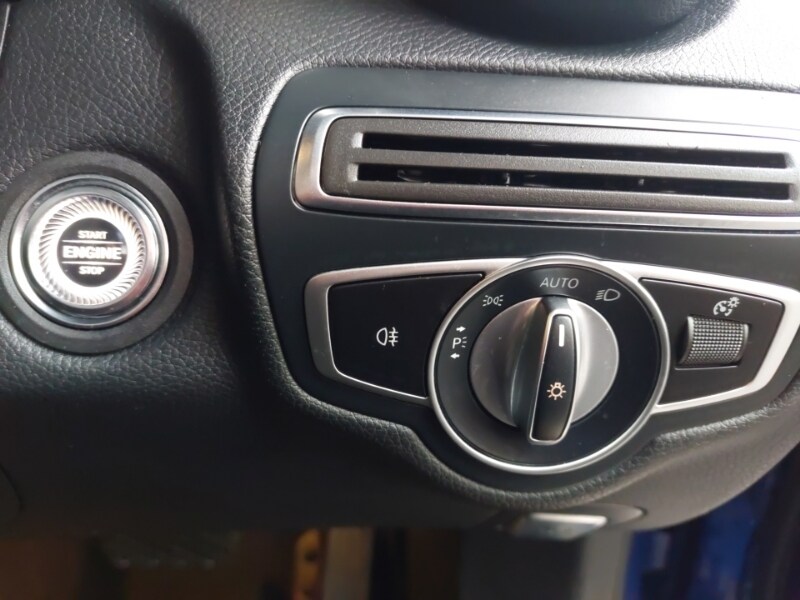 Used Mercedes-Benz C Class 2020 for sale - 77717101: Photo 12