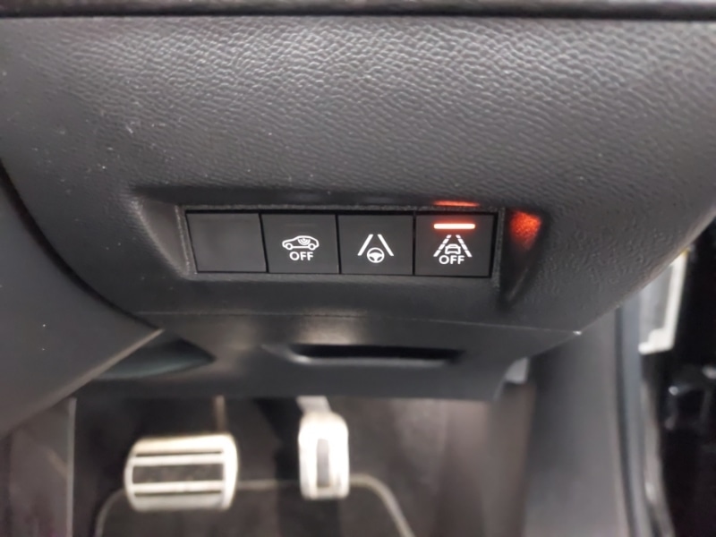 Used Peugeot 2008 2021 for sale - 76721428: Photo 12