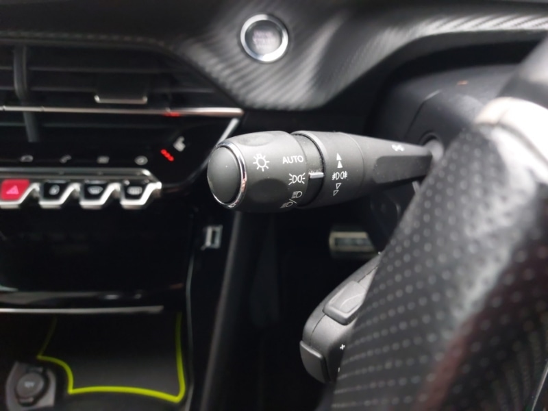 Used Peugeot 2008 2021 for sale - 76721428: Photo 17