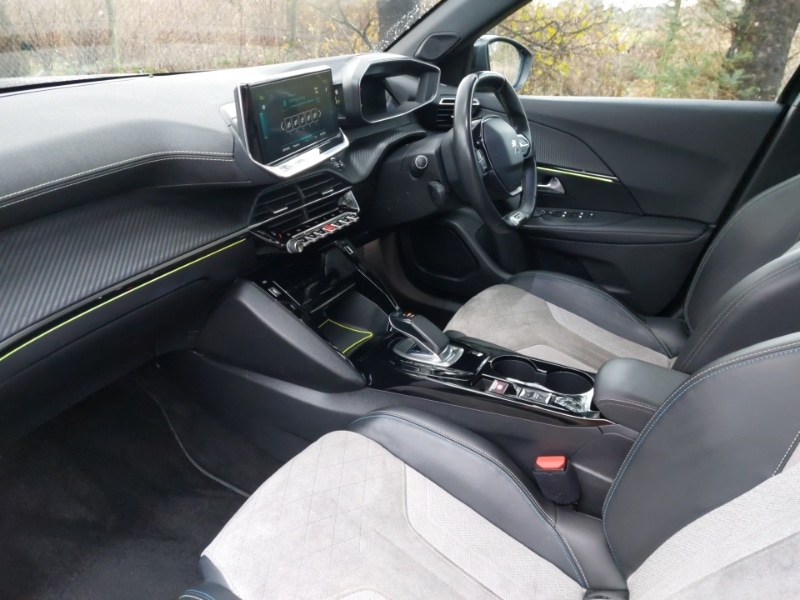 Used Peugeot 2008 2021 for sale - 76721428: Photo 5