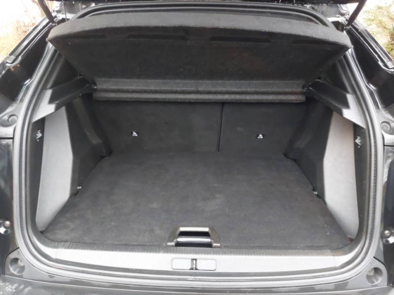 Used Peugeot 2008 2021 for sale - 76721428: Photo 8