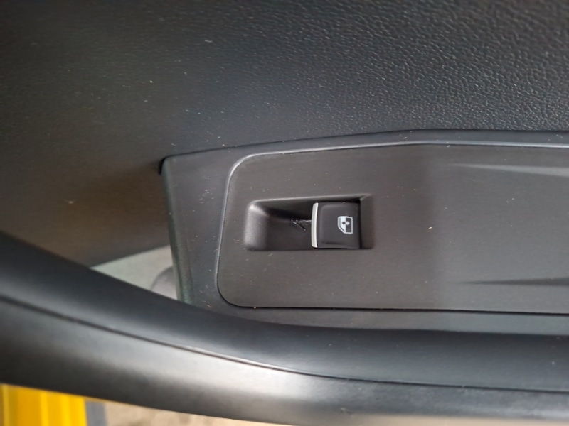 Used Volkswagen T-Roc 2018 for sale - 77596700: Photo 10